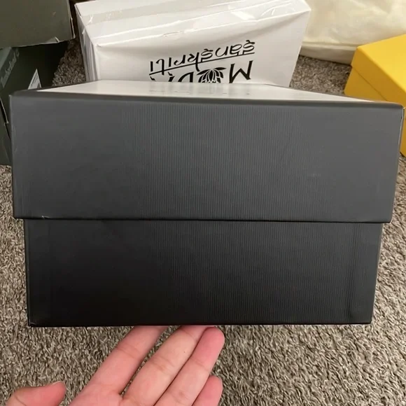 Gucci large Box 8.5 L by 14.5 H by 5.5 W - Picture 3 of 5